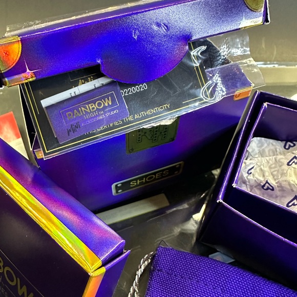 Rainbow High Mini Accessories Studio Violet Willow Crystal High Heels Doll Shoes - Picture 6 of 10